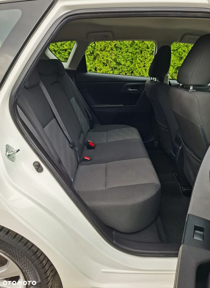 Toyota Auris 1.6 Valvematic START Edition - 11