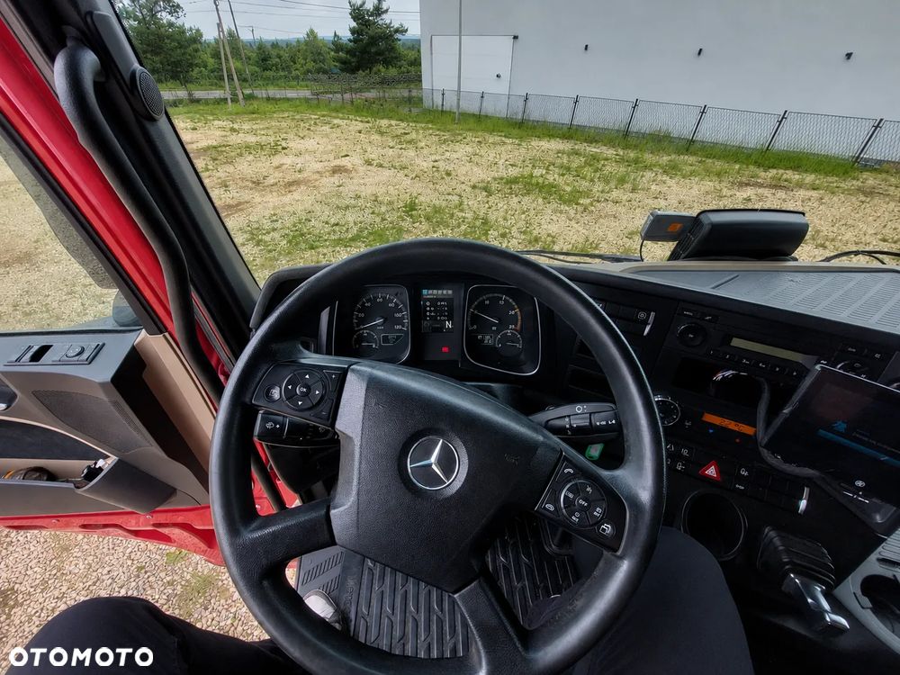Mercedes-Benz Actros - 6