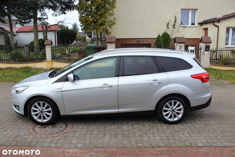 Ford Focus Turnier 1.5 EcoBlue Start-Stopp-System ST-LINE X - 4