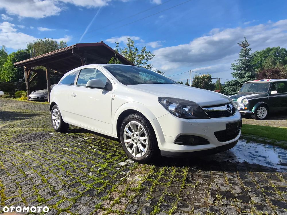 Opel Astra 1.6 Edition 111 Jahre - 1