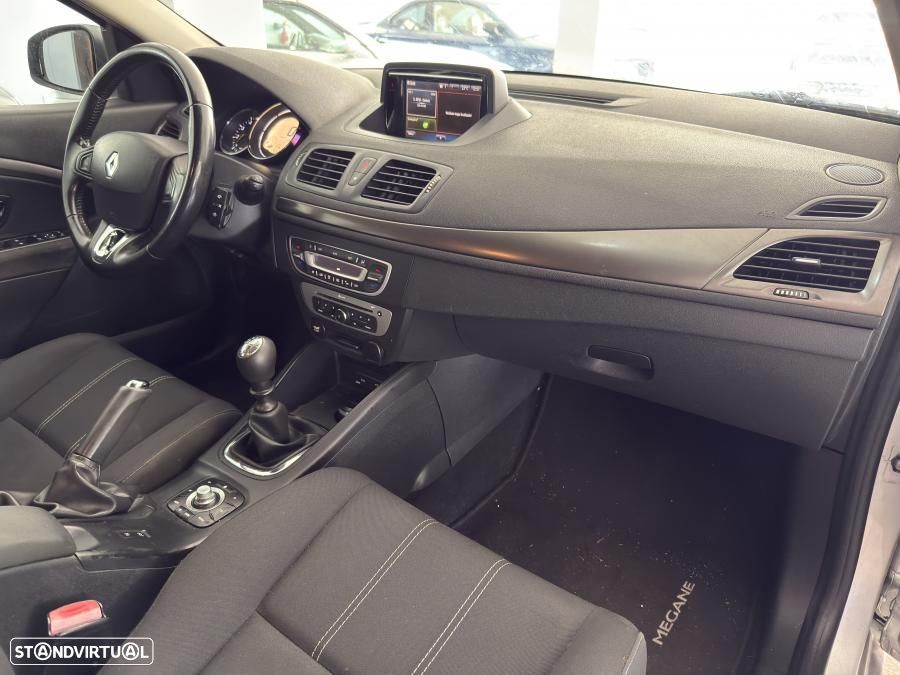 Renault Mégane Sport Tourer 1.5 dCi Dynamique SS - 17