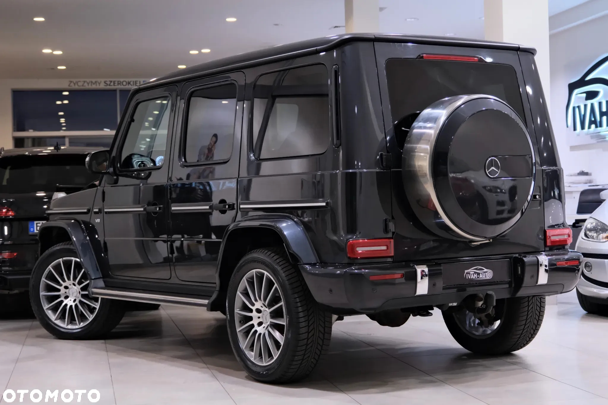 Mercedes-Benz Klasa G 500 9G-TRONIC Exclusive - 12