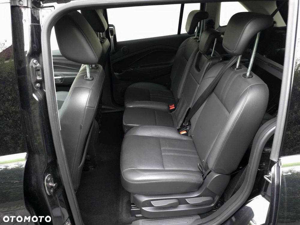 Ford Grand C-MAX - 8