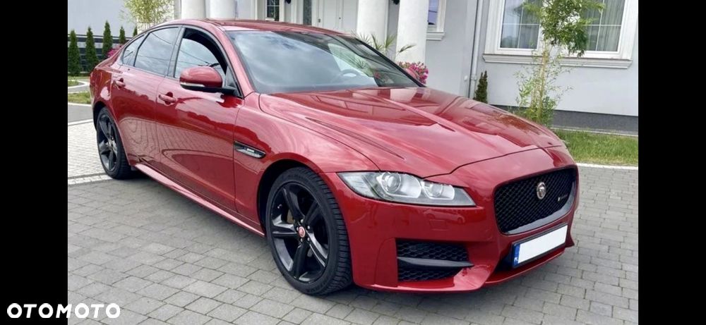 Jaguar XF 2.0 i4D R-Sport - 2