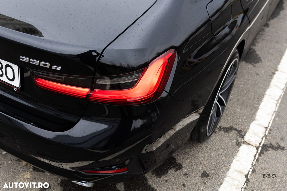 BMW Seria 3 330e Aut. Sport Line - 7