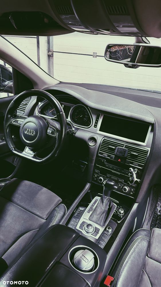 Audi Q7 - 7