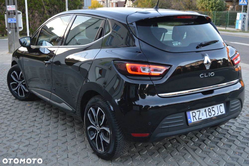 Renault Clio TCe 90 Luxe - 17