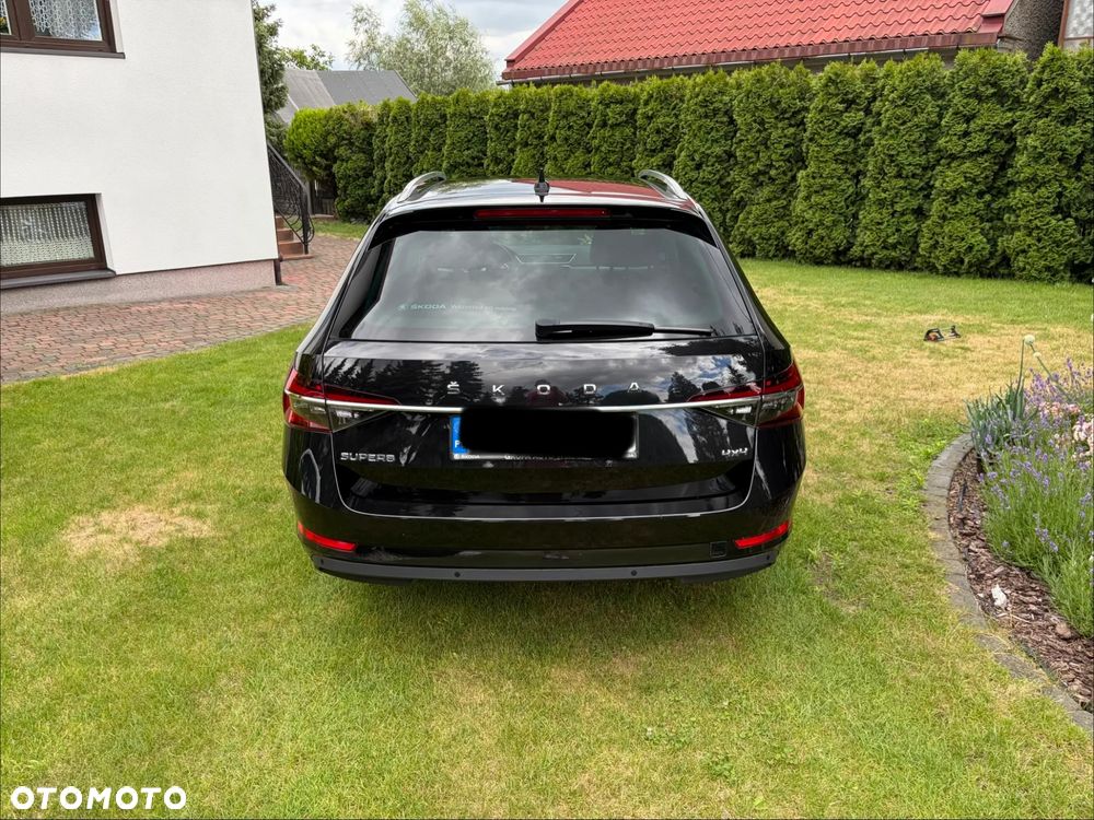 Skoda Superb 2.0 TDI SCR 4x4 Style DSG - 8