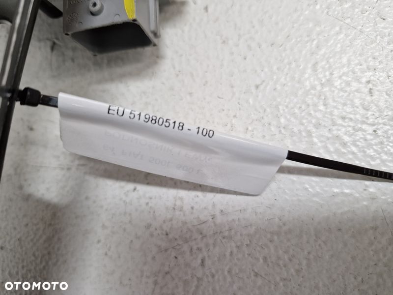 FIAT 500L PODNOŚNIK MECHANIZM SZYBY LEWY PRZÓD 6 PIN EU EUROPA 51980518 - 6