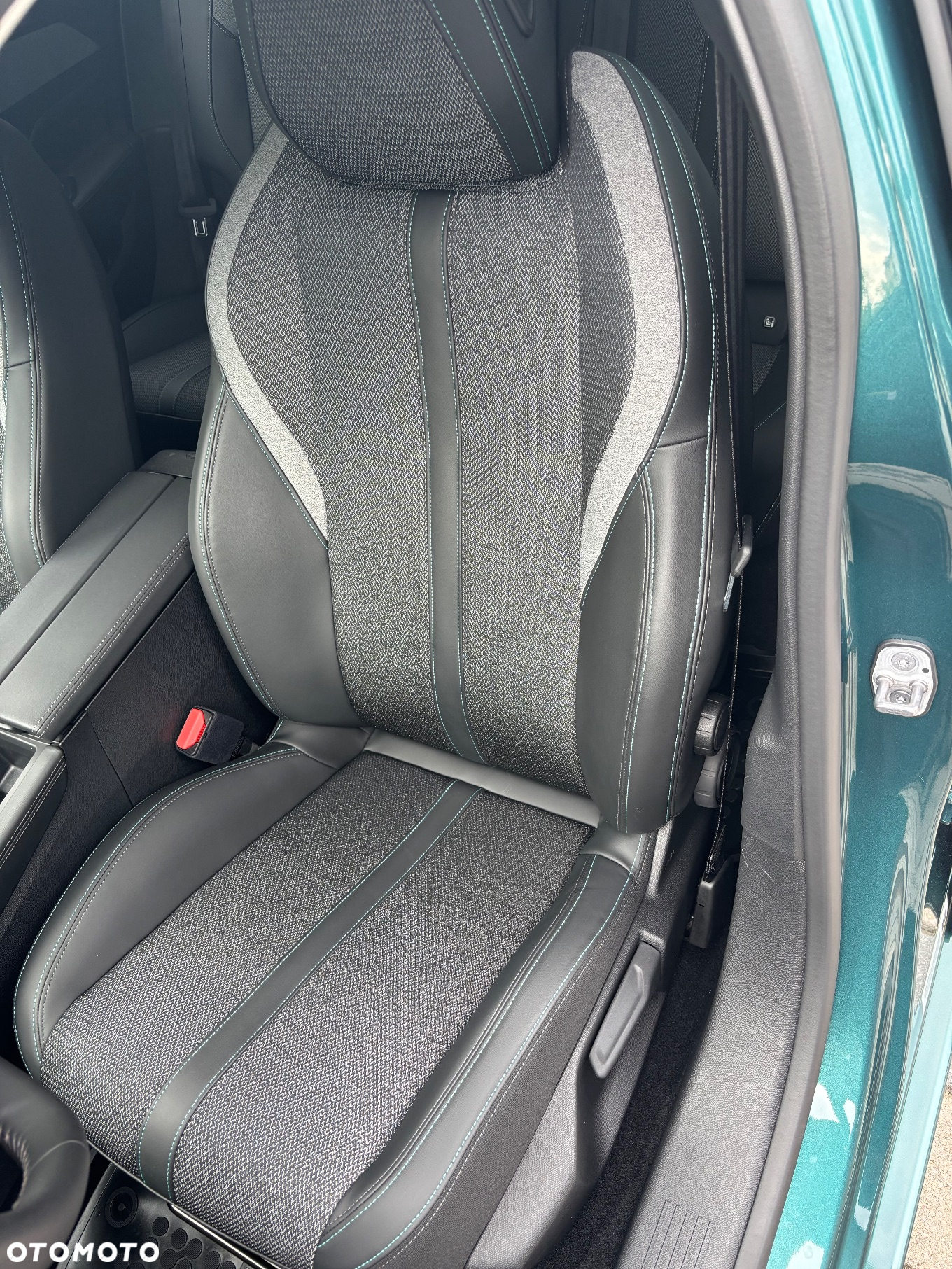 Peugeot 308 SW BlueHDi 130 EAT8 Stop & Start Allure Pack - 19