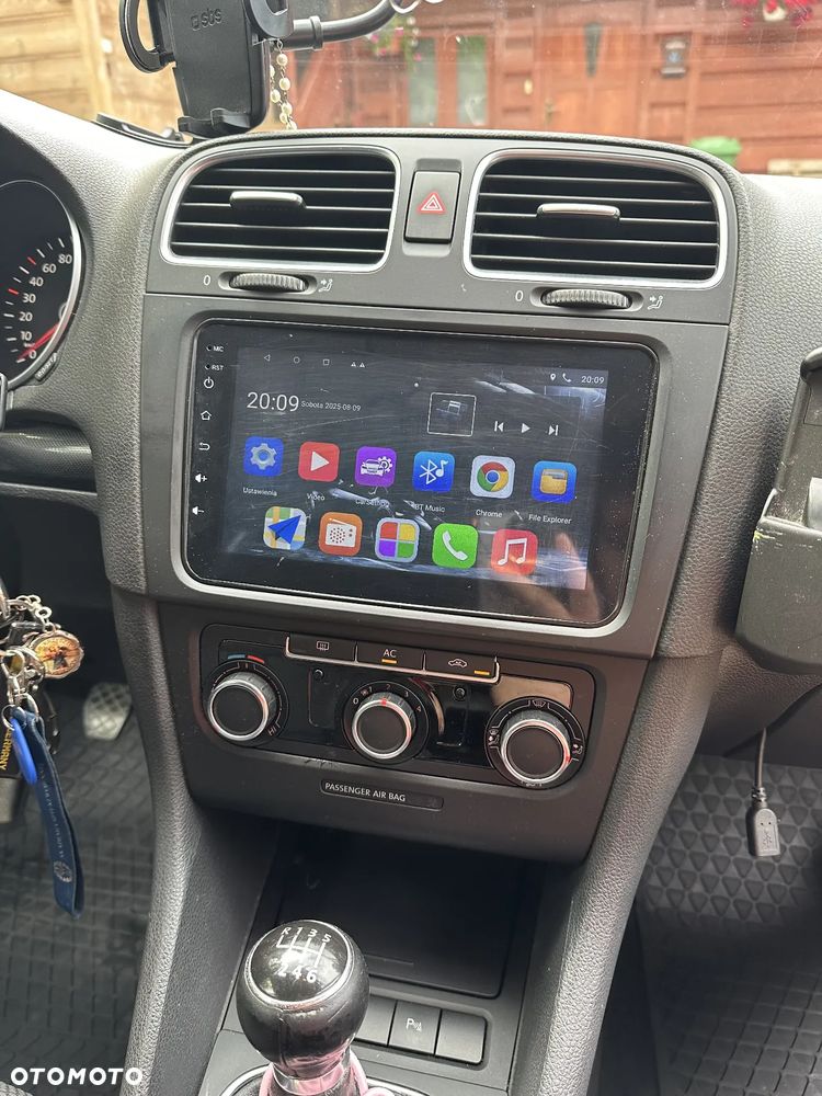 Volkswagen Golf - 11