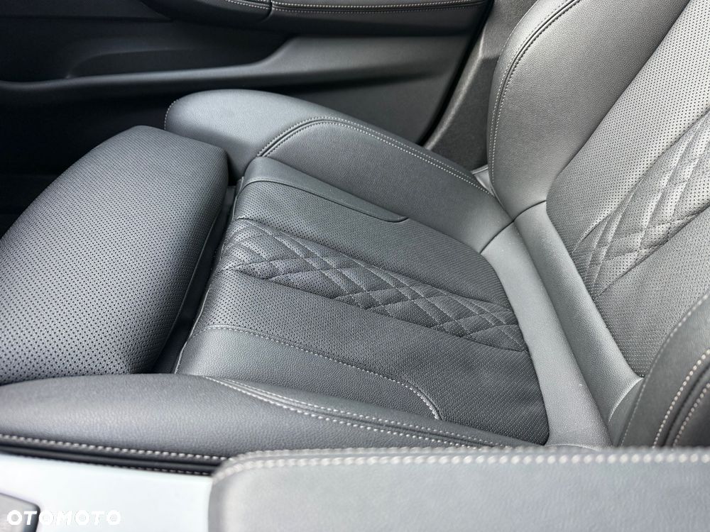 BMW Seria 5 530e xDrive Luxury Line sport - 31