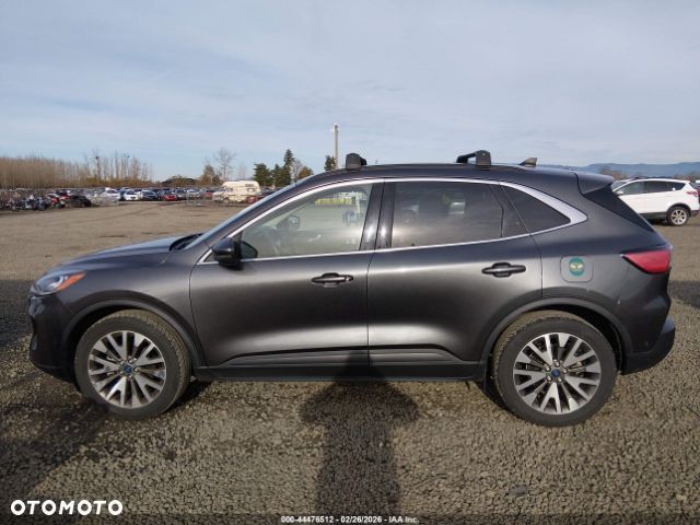 Ford Escape 2.0 EcoBoost AWD Titanium - 9