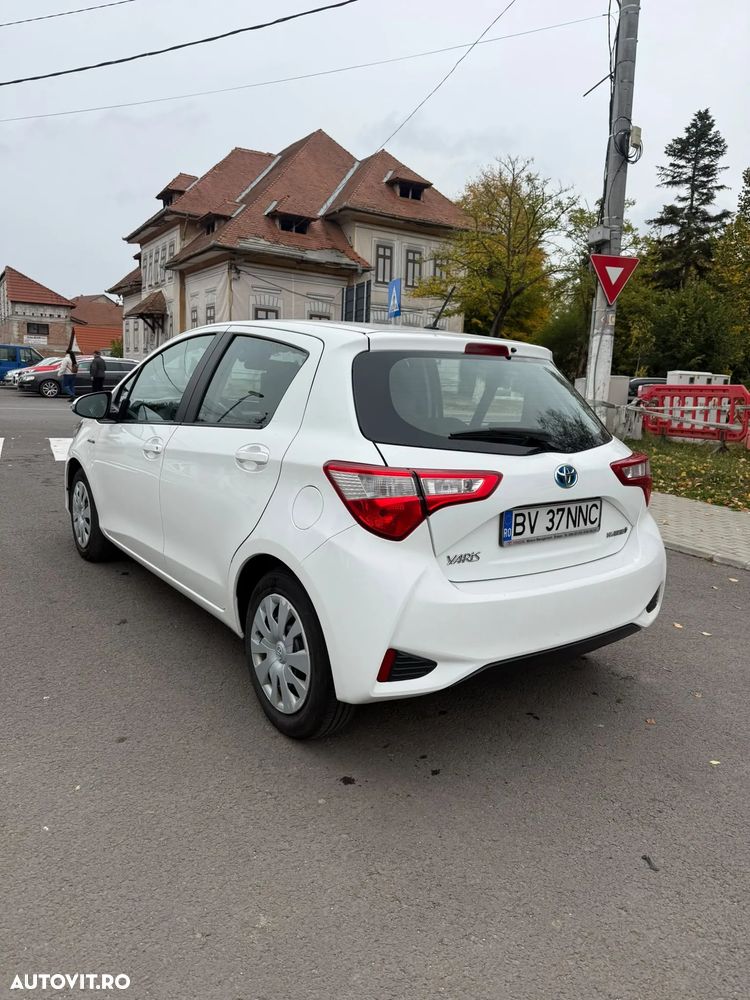 Toyota Yaris - 4