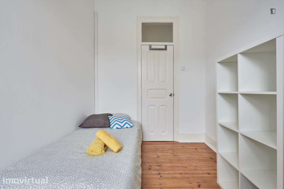Quarto - localizado em Arroios Lisbon - Grande imagem: 4/32