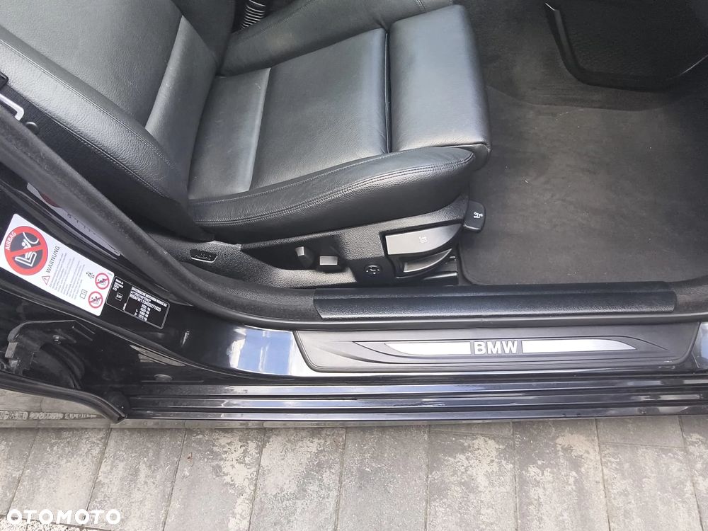 BMW Seria 5 520d Luxury Line - 28