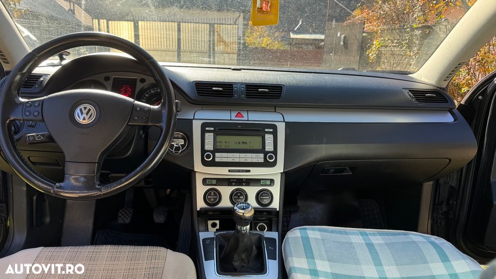 Volkswagen Passat 2.0TDI Comfortline DPF - 7