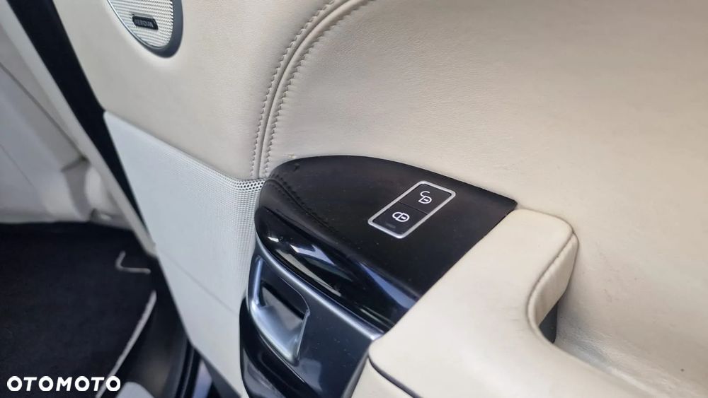 Land Rover Range Rover - 16