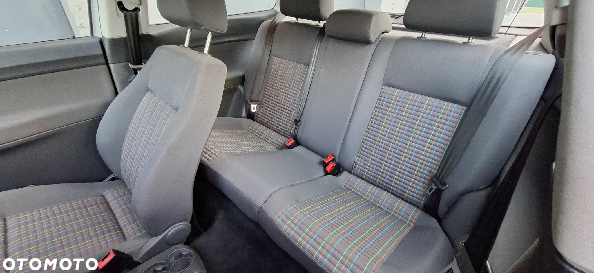Volkswagen Polo 1.9 TDI Sportline - 23