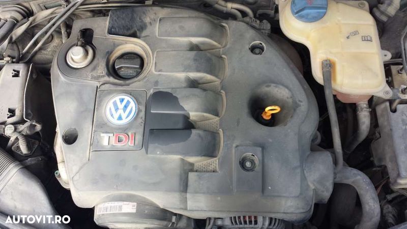 Dezmembram Volkswagen Passat 1.9TDI - 3