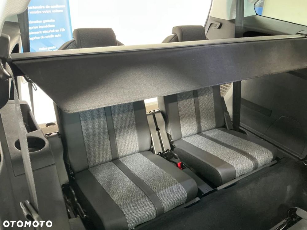 Peugeot 5008 1.6 BlueHDI Allure S&S EAT6 - 16