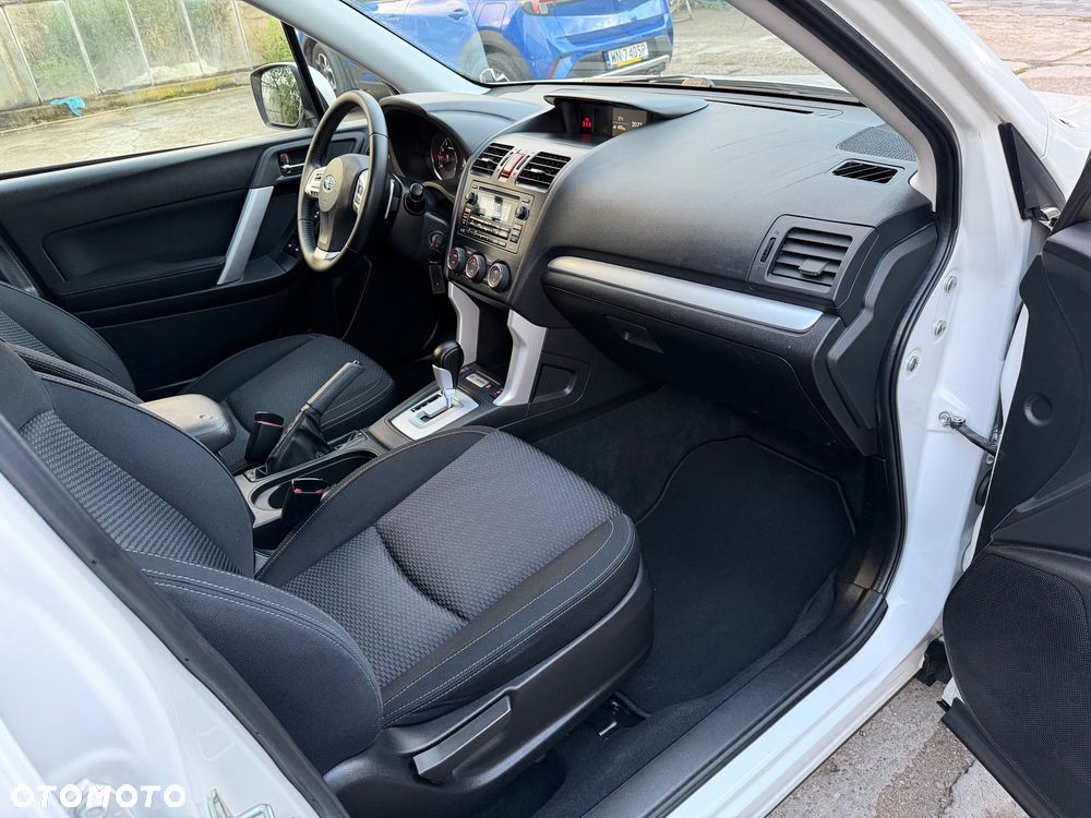 Subaru Forester 2.0i Platinum Lineartronic EU6 - 12