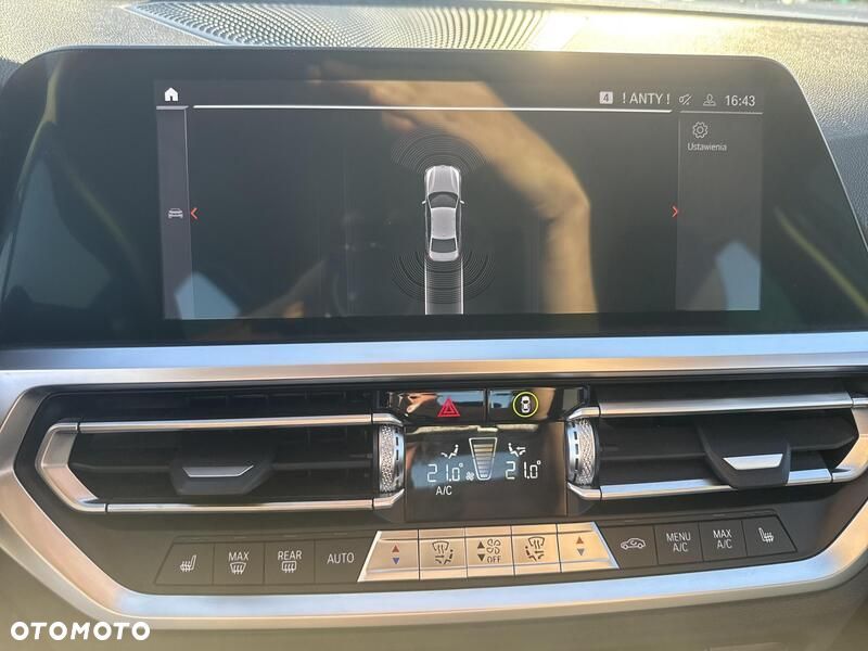 BMW Seria 3 320i Sport Line - 15