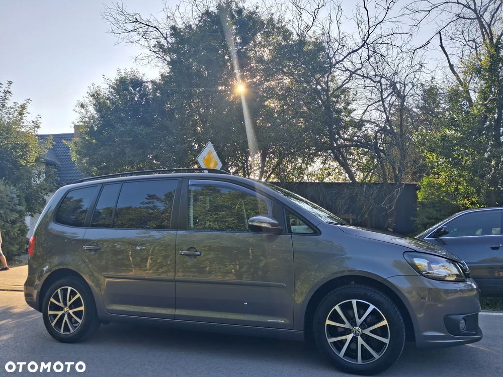 Volkswagen Touran - 6