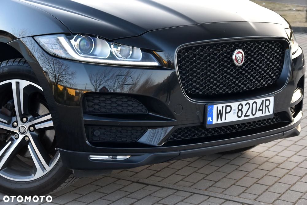 Jaguar F-Pace 2.0 i4D AWD R-Sport - 23