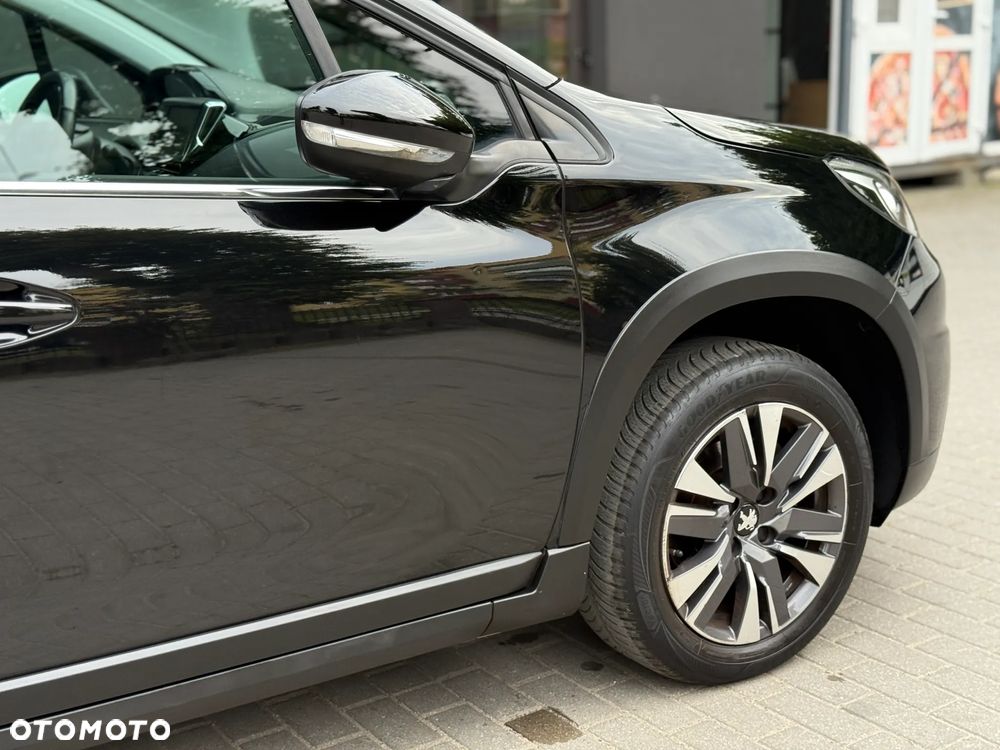 Peugeot 2008 1.2 PureTech Allure S&S - 18