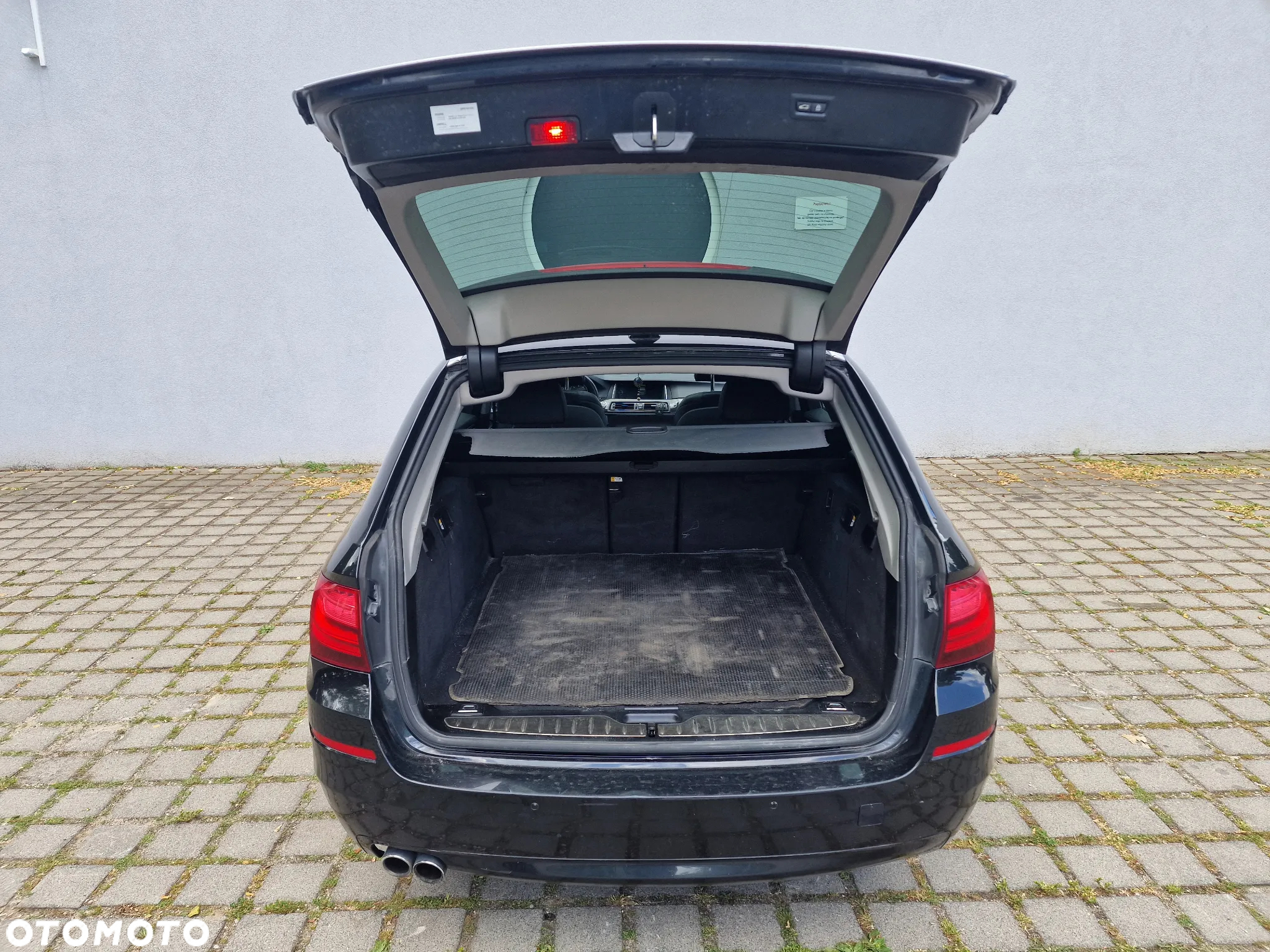 BMW Seria 5 530d xDrive Touring Sport-Aut Luxury Line - 14