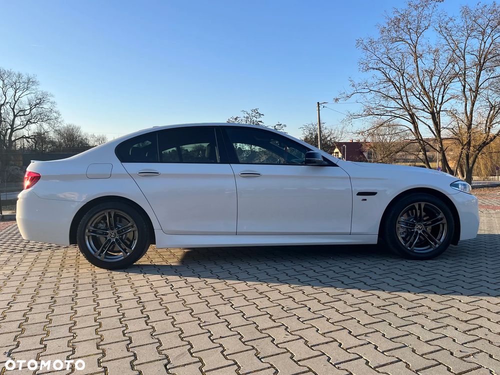BMW Seria 5 520d xDrive M Sport Edition - 32