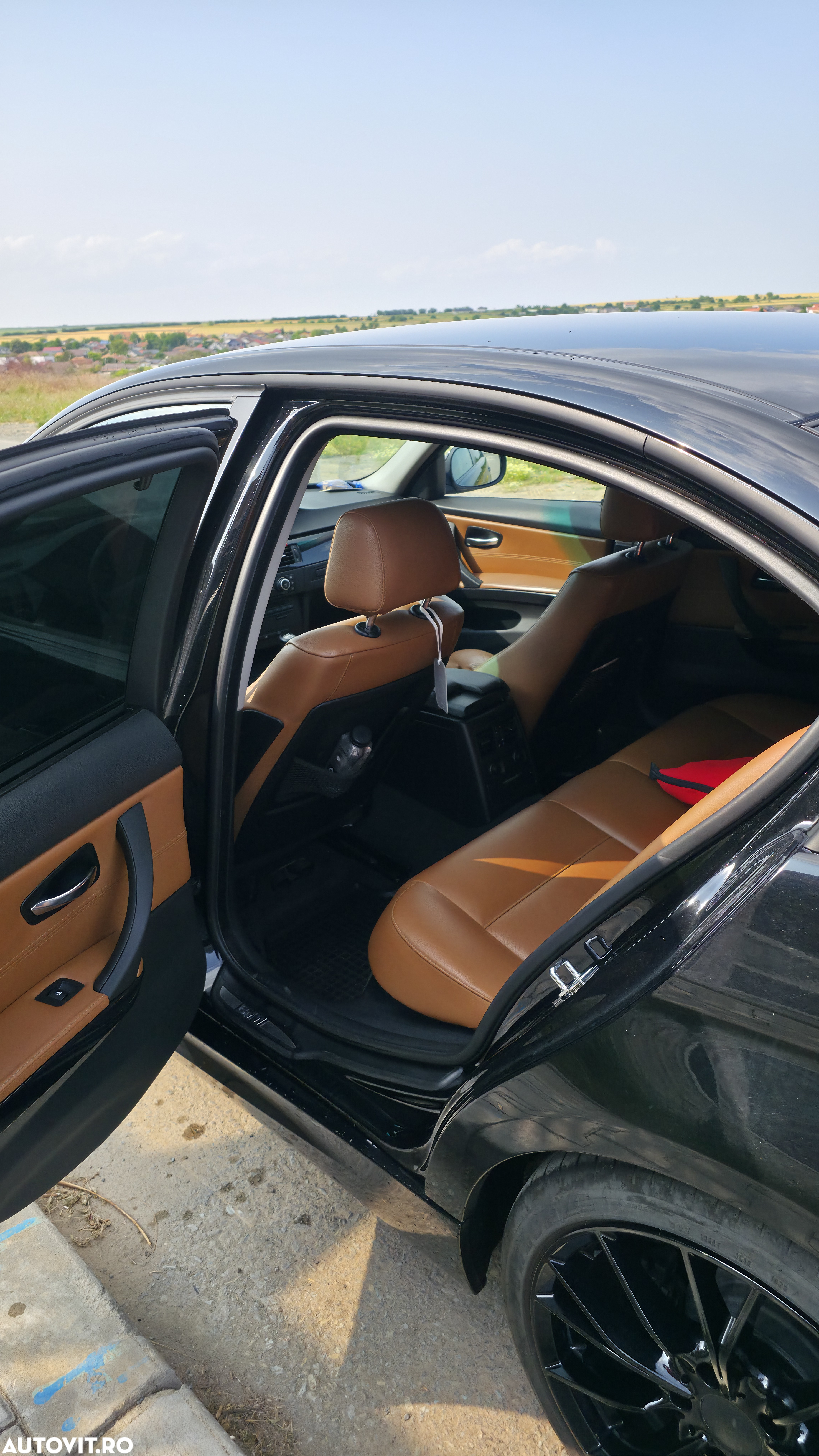 BMW Seria 3 318d - 12