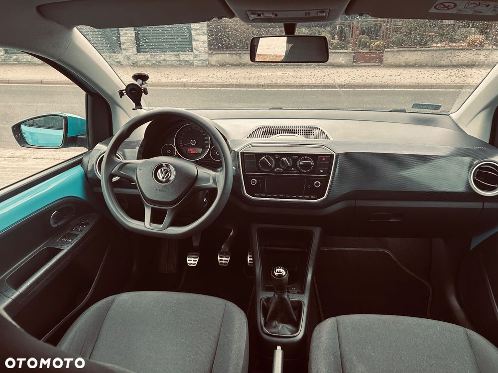 Volkswagen up! 1.0 move - 17