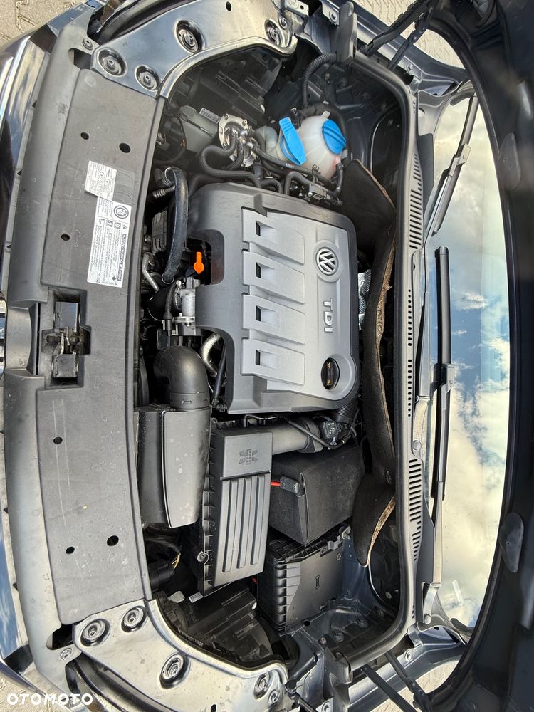 Volkswagen Touran 1.6 TDI DPF Comfortline - 8