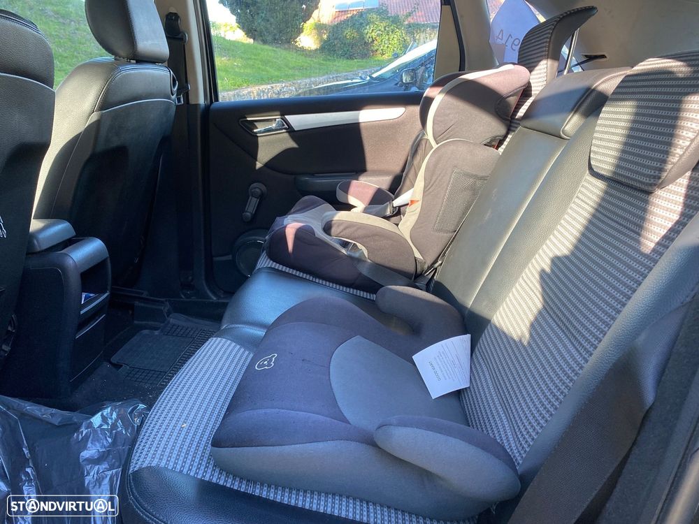 Mercedes-Benz B 170 Standard - 2