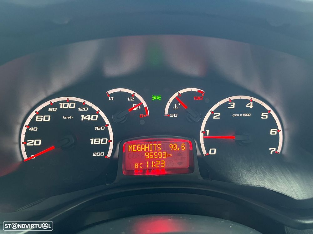 Ford KA 1.2 Digital - 24