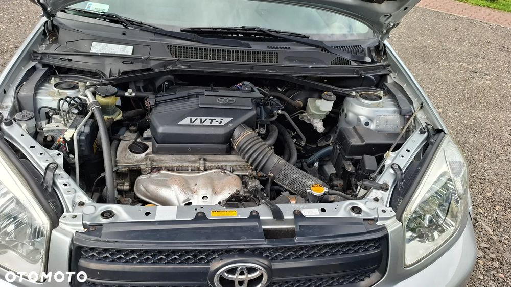Toyota RAV4 - 7