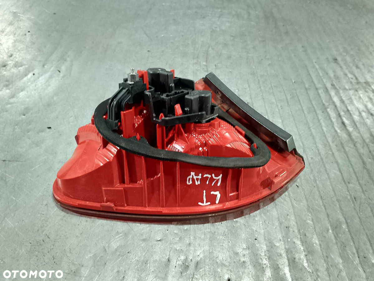 LAMPA TYLNA LEWA W KLAPE SEAT EXEO 3R5945093C 89505087 SEDAN - 5