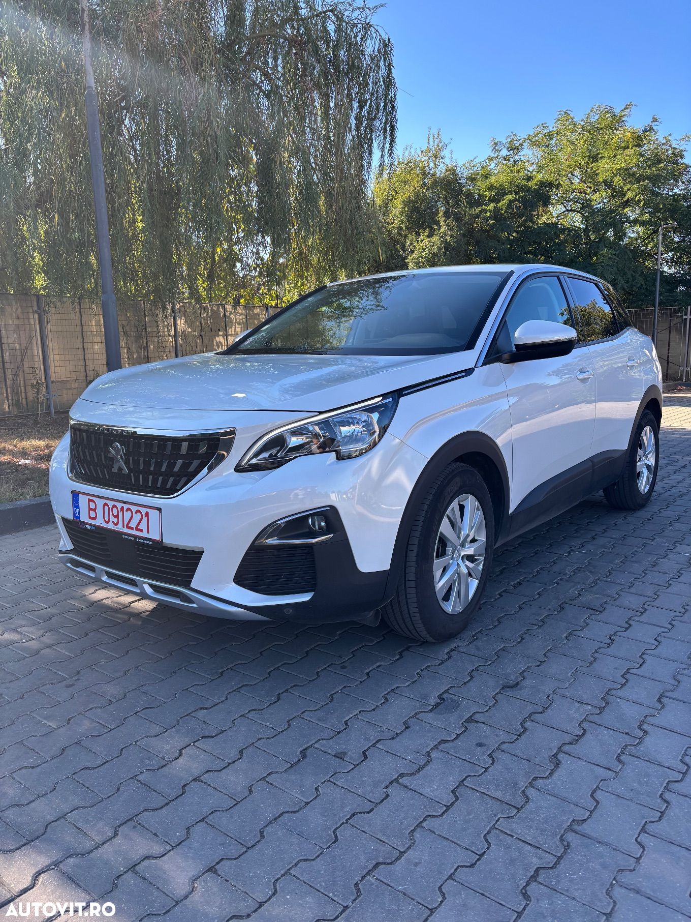 Peugeot 3008 PureTech 130 Stop & Start EAT6 Active - 1