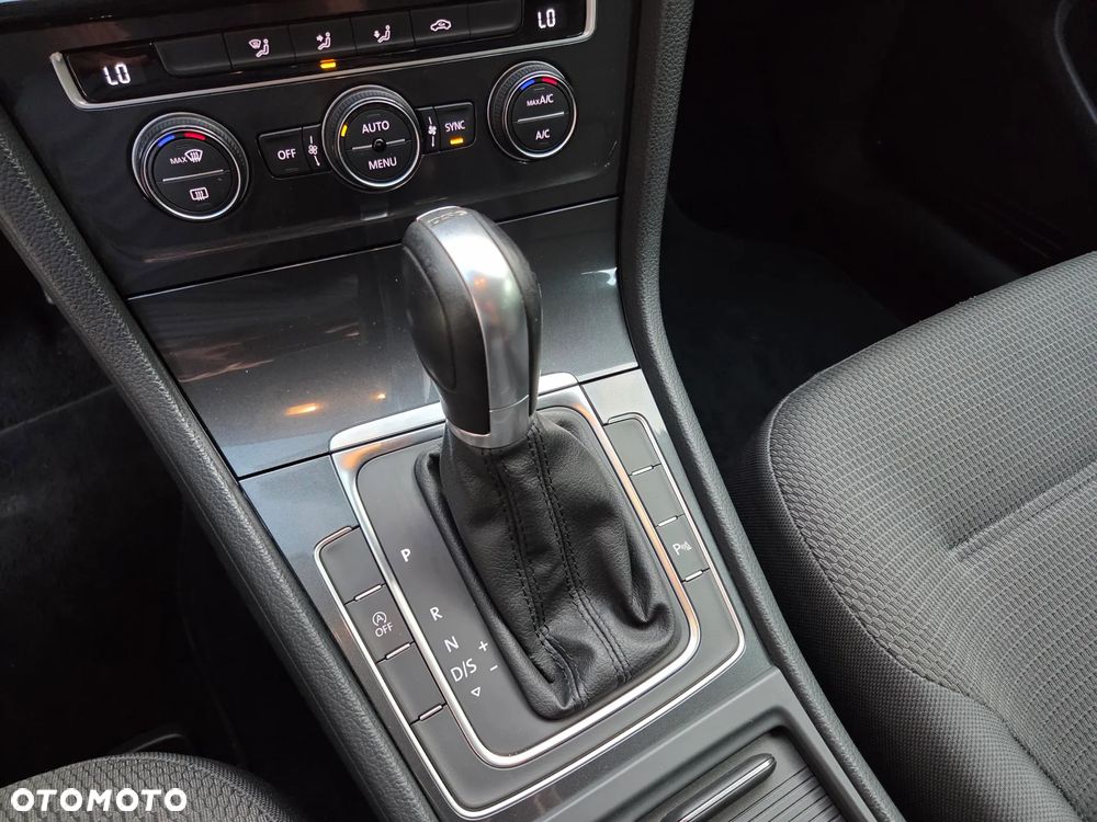 Volkswagen Golf Variant - 20