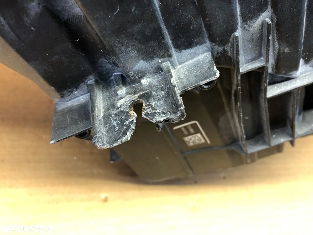 BMW 3 F30 F31 LEWA LAMPA PRZÓD EUROPA - 20