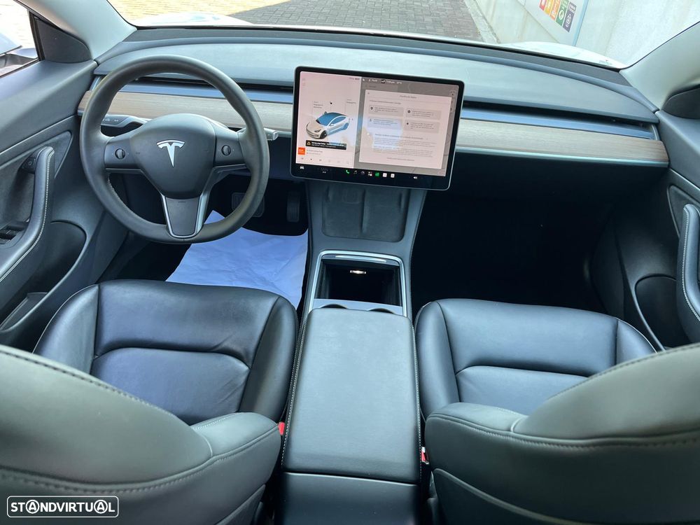 Tesla Model 3 Standard RWD Plus - 30