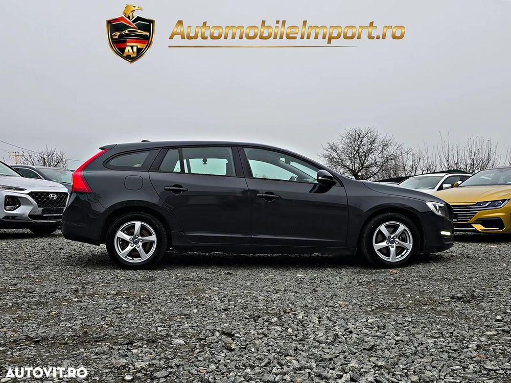 Volvo V60 D3 Geartronic Momentum - 19