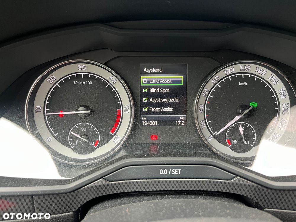 Skoda Superb 2.0 TDI 4x4 DSG Sportline - 37