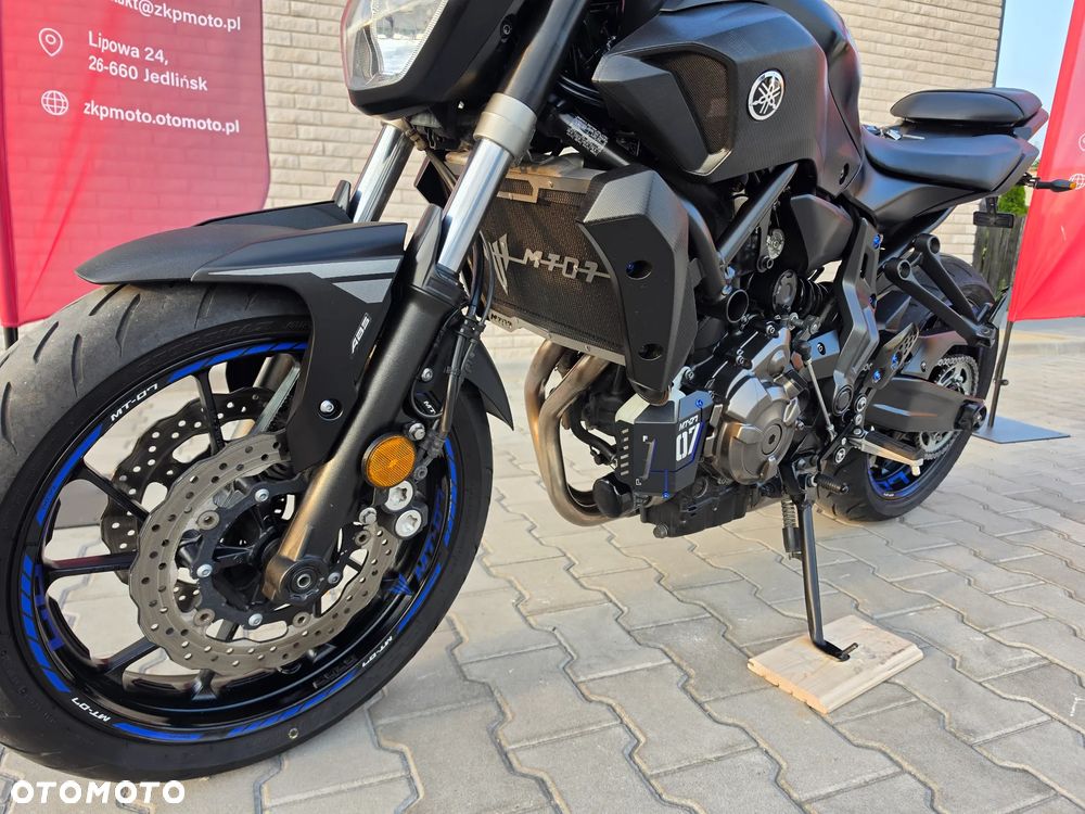 Yamaha MT - 9
