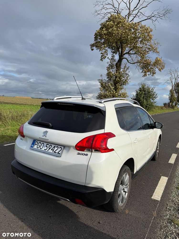 Peugeot 2008 PureTech 82 Allure - 8
