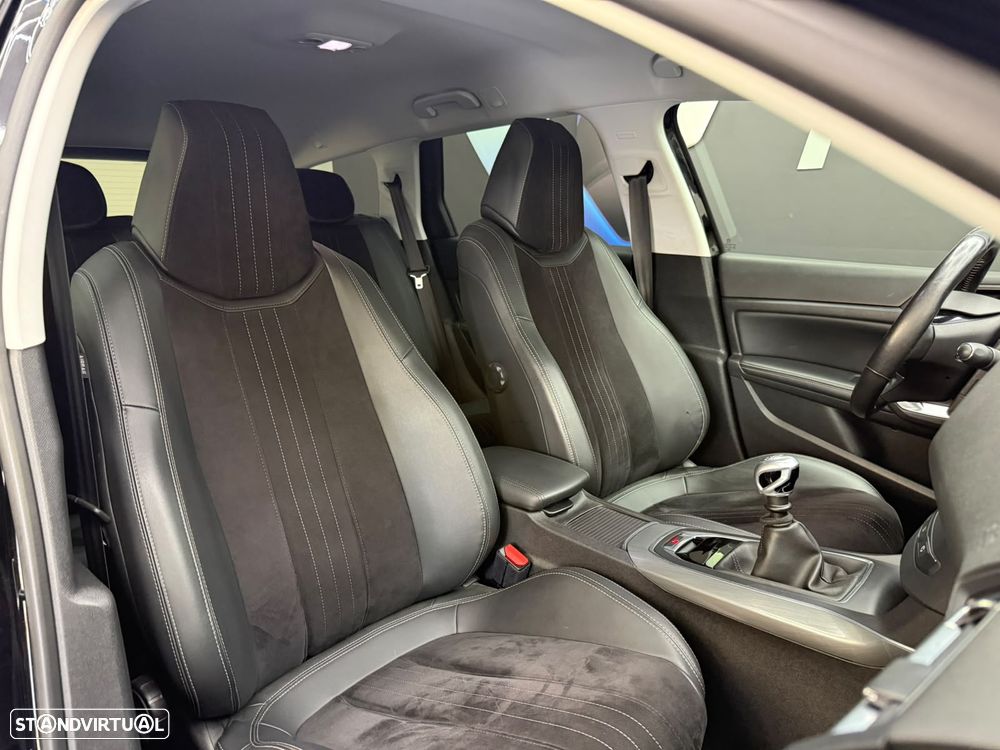 Peugeot 308 SW - 27