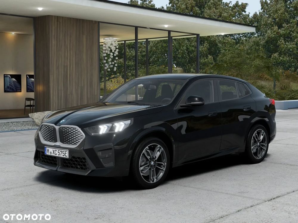 BMW iX2 xDrive30 66.5kWh M Sport - 1