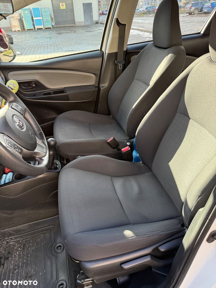 Toyota Yaris 1.0 Active - 23